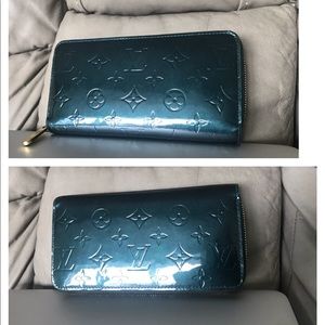 Auth Louis Vuitton Vernis Wallet